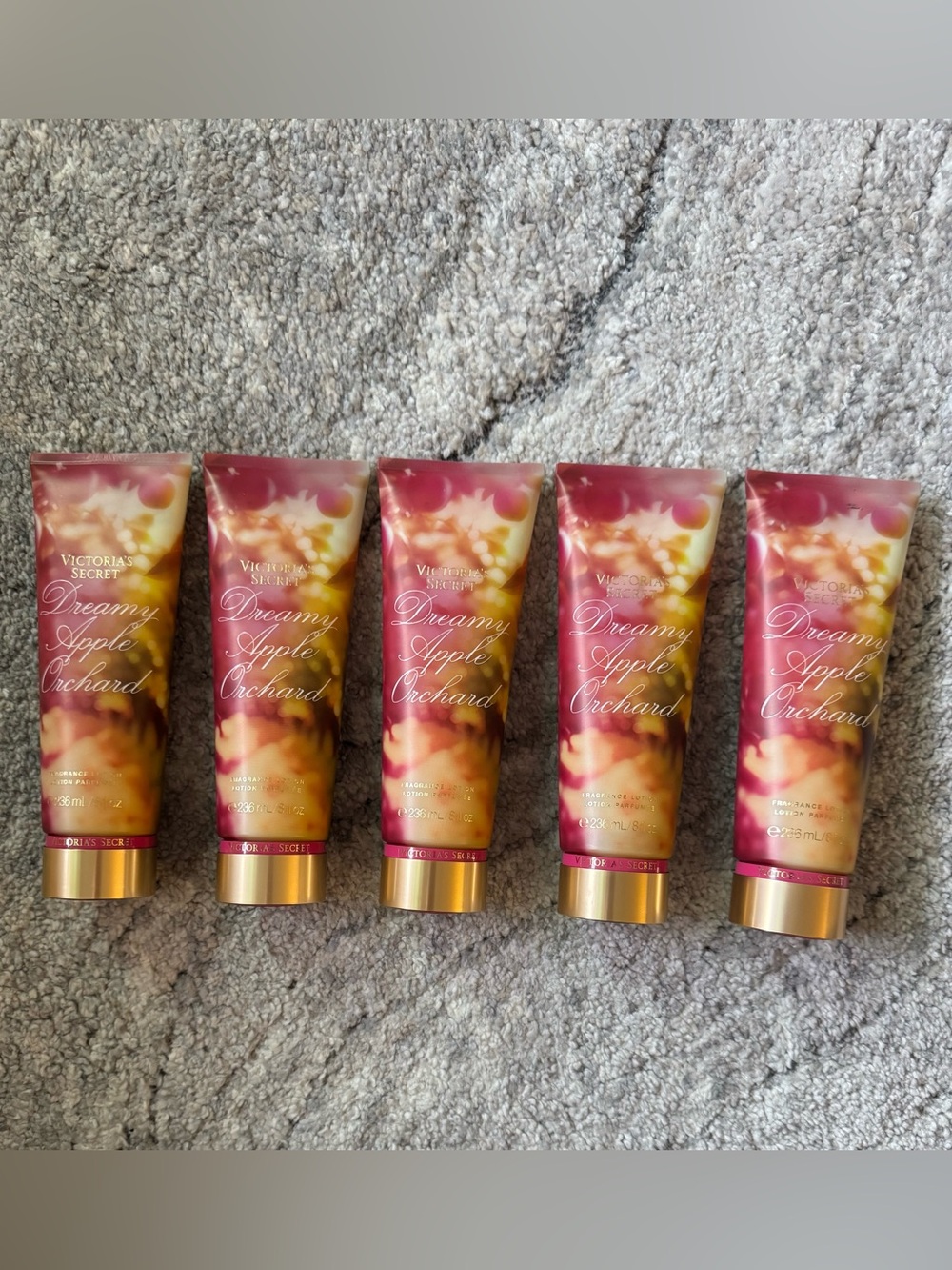 Victoria Secret- dreamy apple orchard fragrance lotion